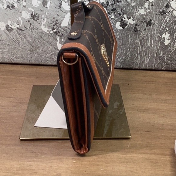 Valentino Orlando Clutch Shoulder Bag NWT - Picture 5 of 7